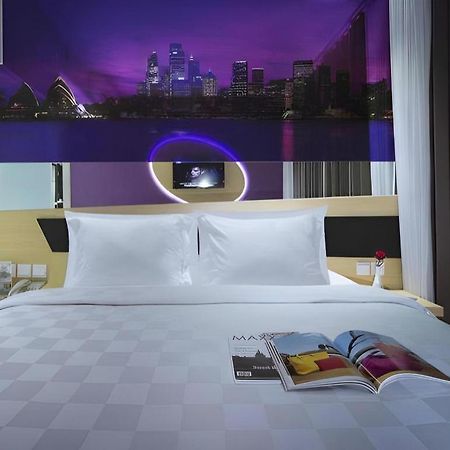 G Suites Hotel By Amithya Surabaya Buitenkant foto