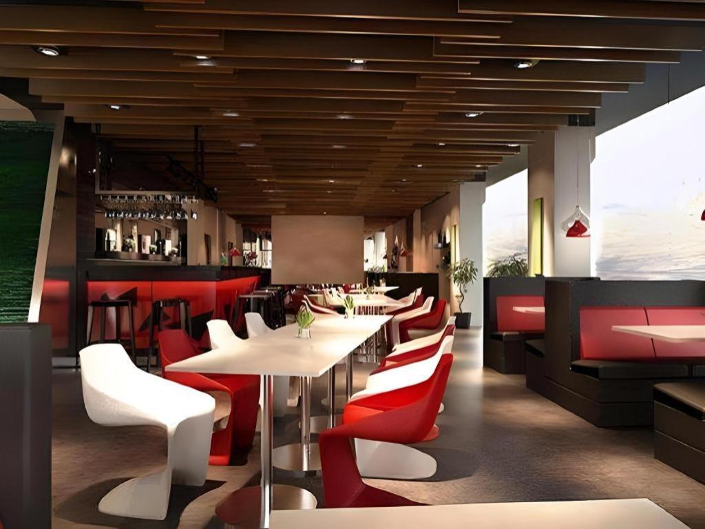 G Suites Hotel By Amithya Surabaya Buitenkant foto