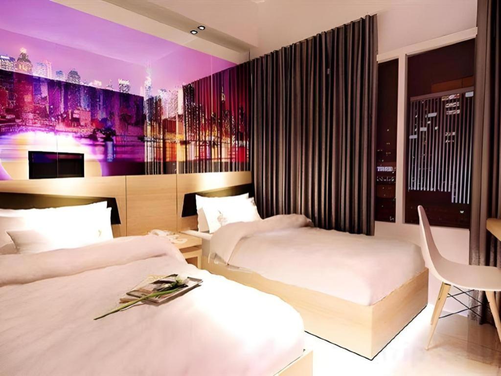 G Suites Hotel By Amithya Surabaya Buitenkant foto