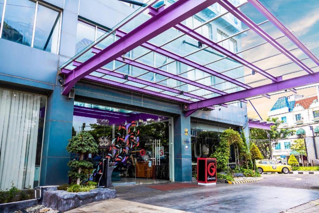 G Suites Hotel By Amithya Surabaya Buitenkant foto