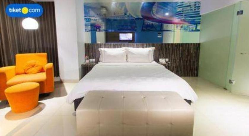 G Suites Hotel By Amithya Surabaya Buitenkant foto