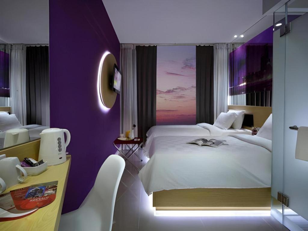 G Suites Hotel By Amithya Surabaya Buitenkant foto